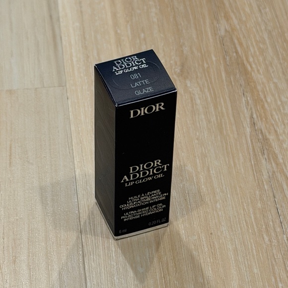 Dior | Lip Glow Oil - Picture 3 of 4